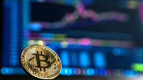 Crypto Market Faces Strong Headwinds as Bitcoin Falls Below $60,000