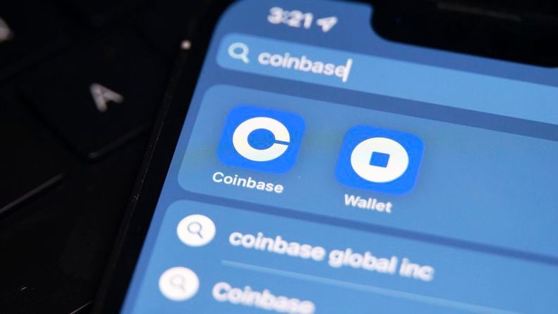 Coinbase Shares Fall 9% According to CME Report Considering Spot Bitcoin Listing