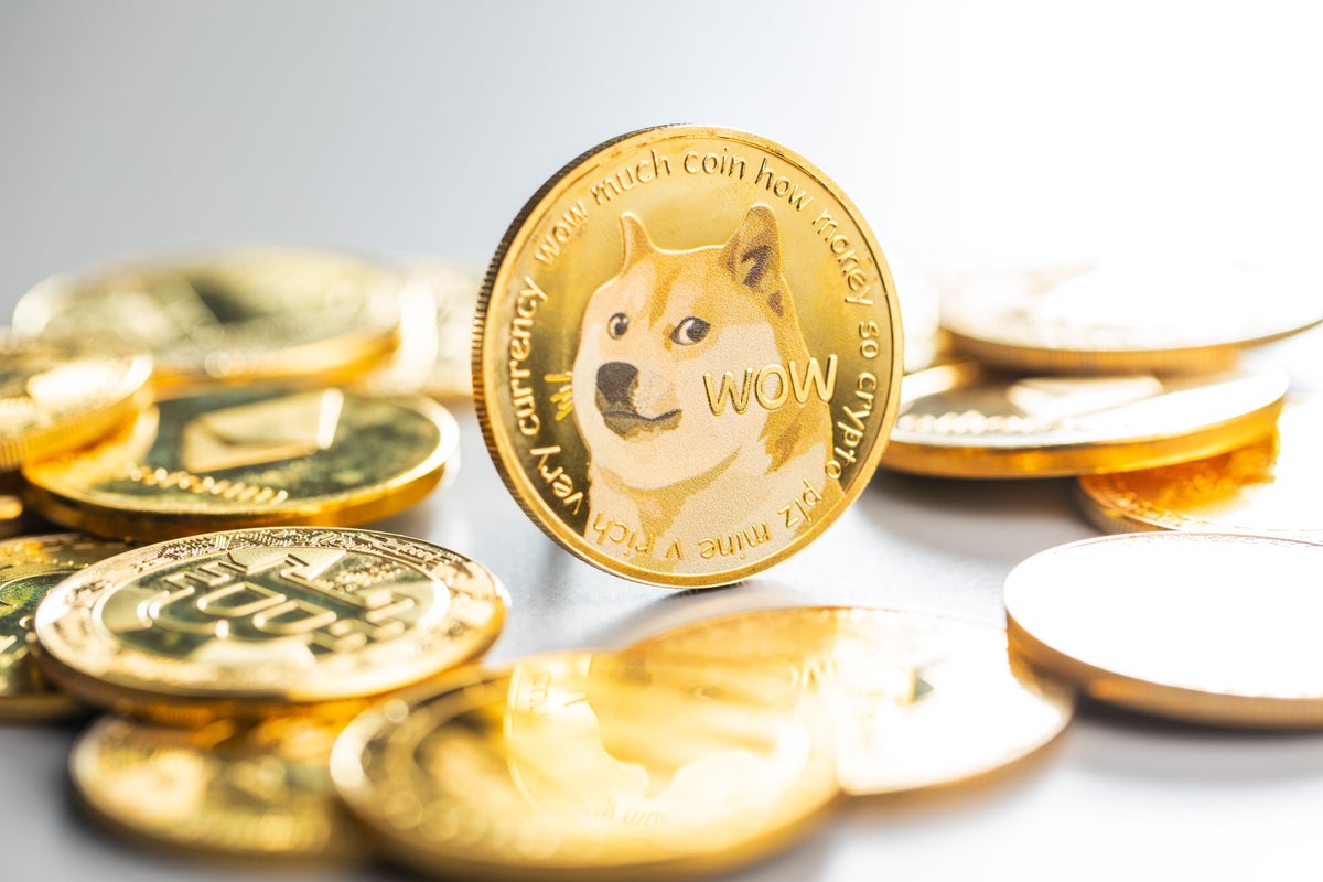 Crypto Analyst Predicts Huge Increase in Dogecoin Value: “Market Sentiment… Is As Bearish as It Was in Early February”