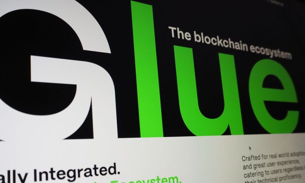 Crypto Sleuth Ogle offers a security-focused “glue” blockchain