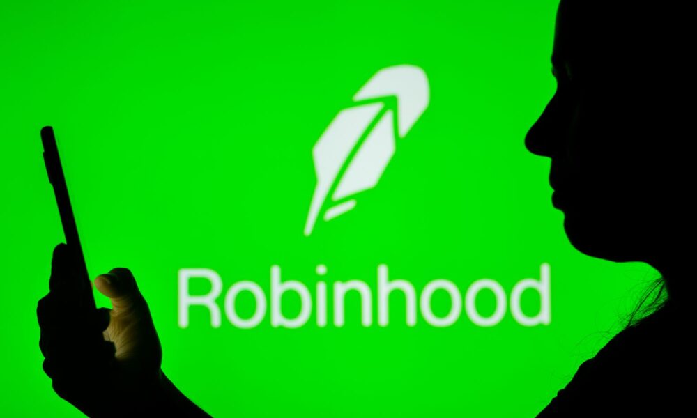 Robinhood Buys Bitstamp to Expand Cryptocurrency and International Business