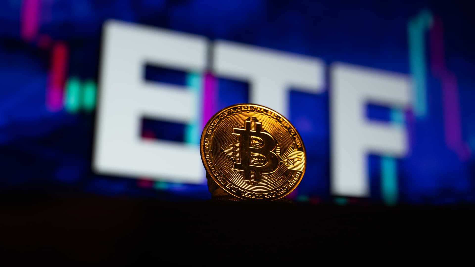 Bitcoin ETFs Fail to Win the Hearts and Minds of Financial Advisors