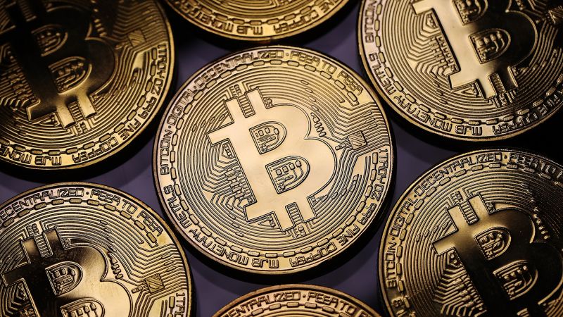 Bitcoin price falls as investors pull $1 billion out of crypto